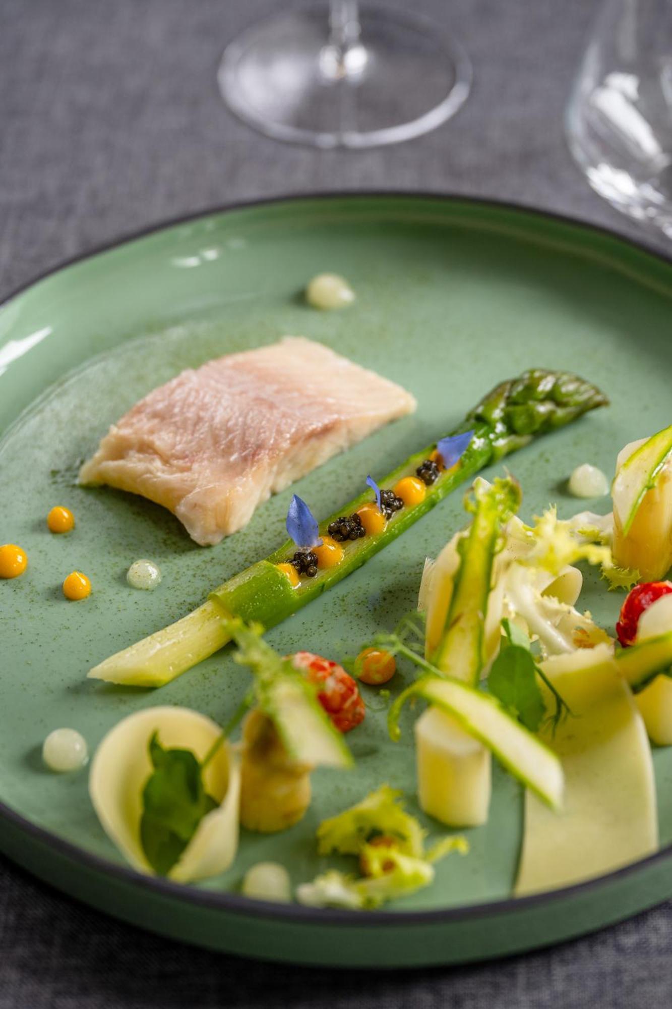 Отель Le Moulin Du Gastronome Charnay-les-Macon Экстерьер фото